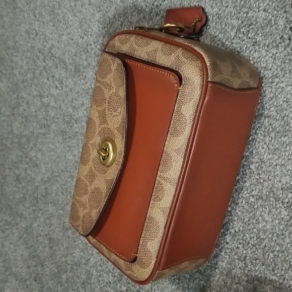 Coach Bags Coach Willow Camera Crossbody In Coated Canvas Signature